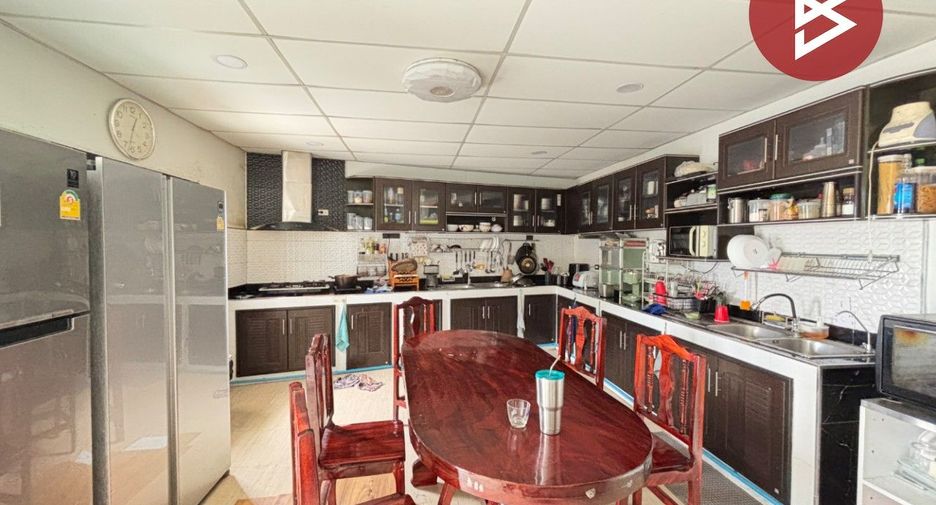 For sale 4 bedrooms house in Nong Chok, Bangkok