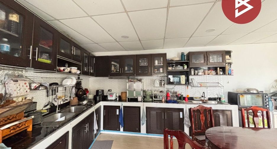 For sale 4 bedrooms house in Nong Chok, Bangkok