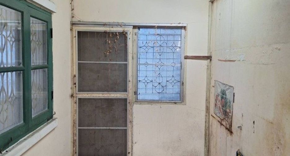 For sale 3 bedrooms townhouse in Mueang Chachoengsao, Chachoengsao
