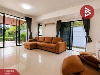 Casa adosada en venta de 3 habitaciones en Don Mueang, Bangkok
