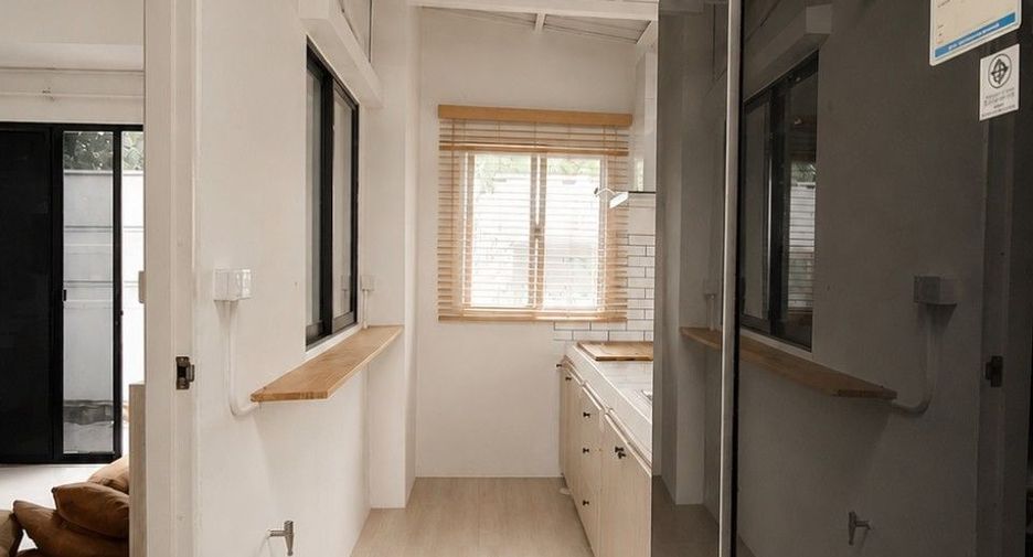 Casa adosada en venta de 3 habitaciones en Don Mueang, Bangkok