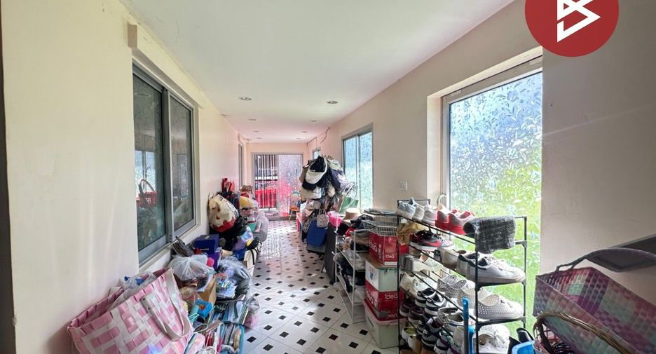 For sale 3 bedrooms townhouse in Mueang Chon Buri, Chonburi