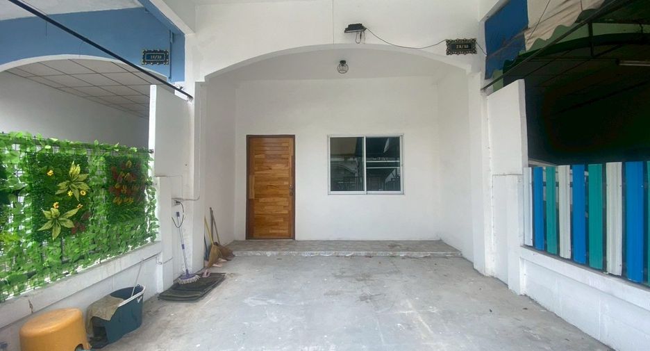 Reihenhaus zum Kauf mit 5 Zimmer in Thung Khru, Bangkok