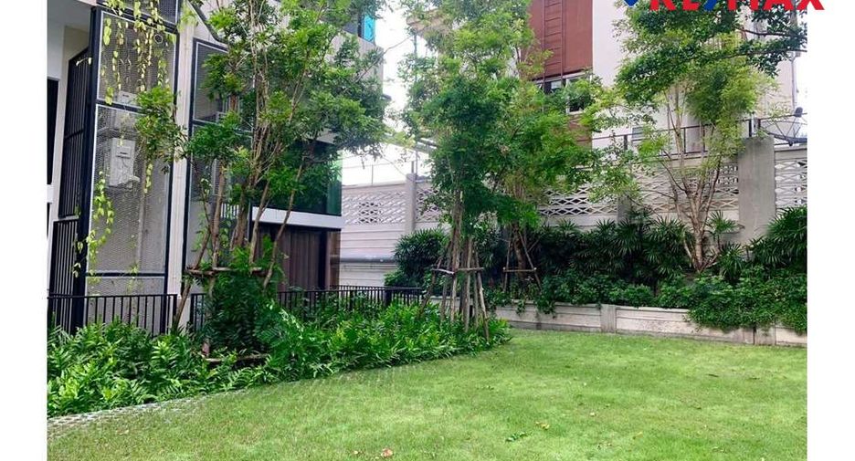 For sale 1 bed house in Sathon, Bangkok