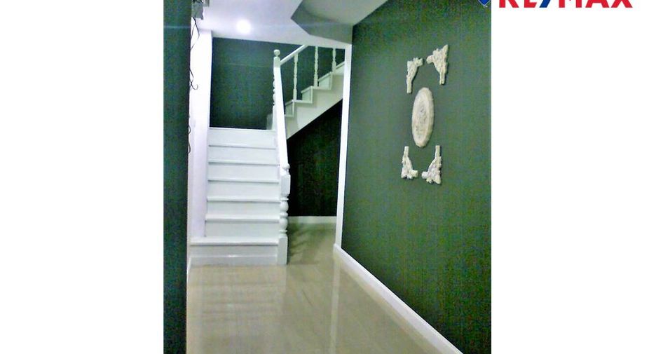 For sale 5 bedrooms house in Pratumnak, Pattaya