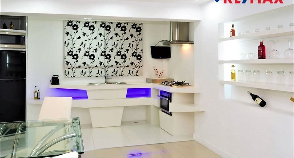 For sale 5 bedrooms house in Pratumnak, Pattaya