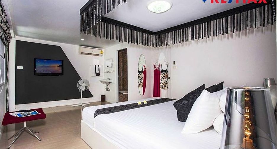 For sale 5 bedrooms house in Pratumnak, Pattaya