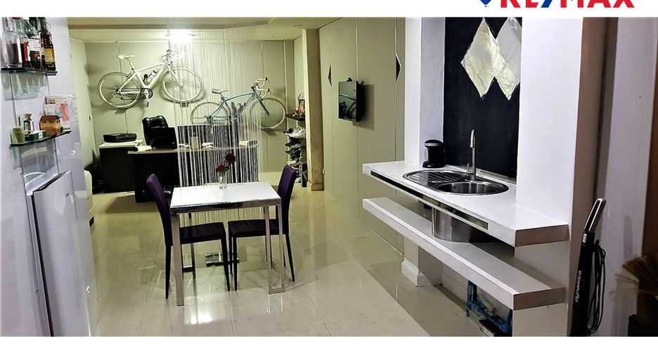 For sale 5 bedrooms house in Pratumnak, Pattaya