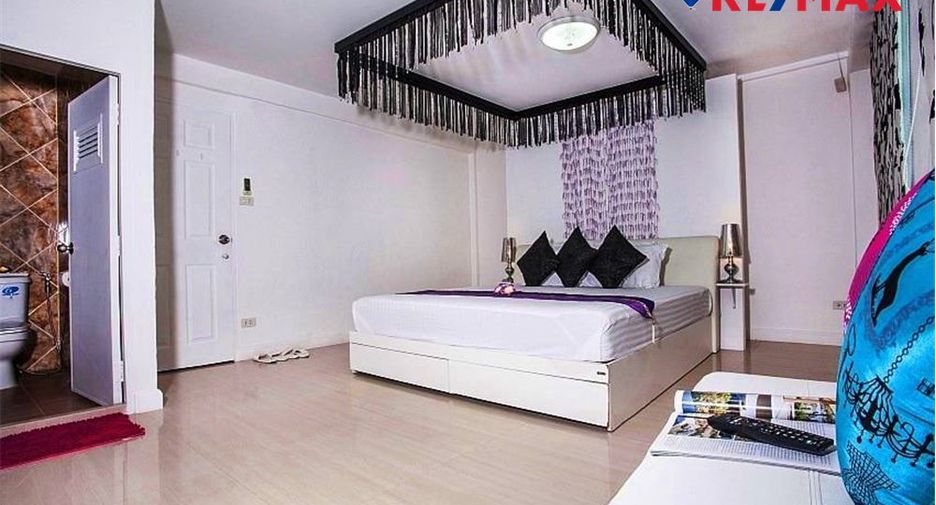 For sale 5 bedrooms house in Pratumnak, Pattaya