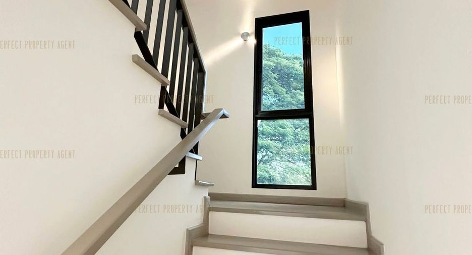 For sale 3 bedrooms house in Prawet, Bangkok