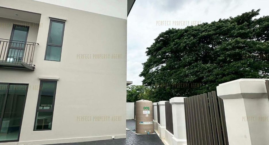 For sale 3 bedrooms house in Prawet, Bangkok