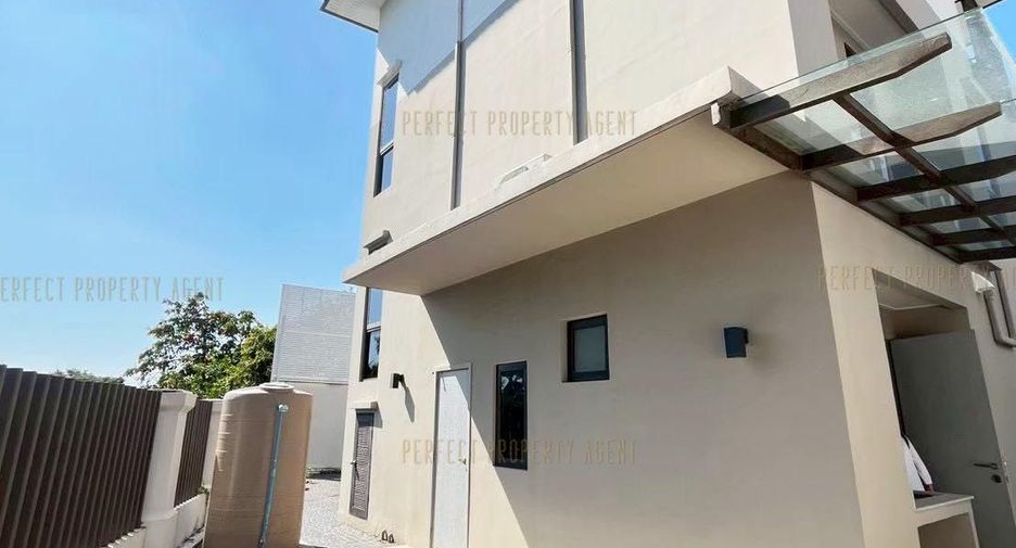 For sale 3 bedrooms house in Prawet, Bangkok