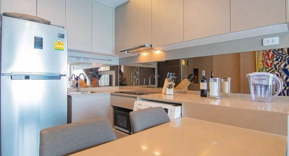 For rent 2 bedrooms condo in Phra Khanong, Bangkok