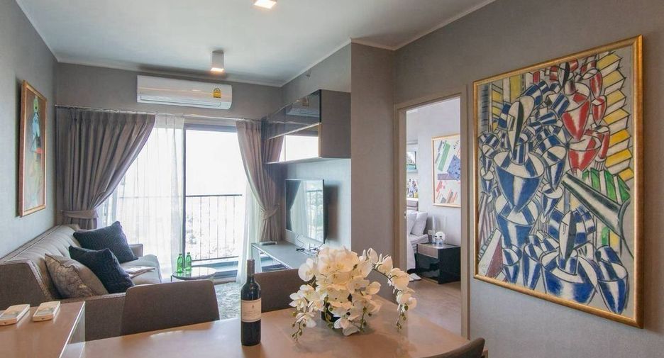 For rent 2 bedrooms condo in Phra Khanong, Bangkok
