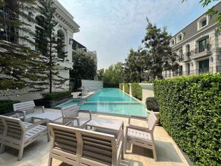 For sale 5 bedrooms house in Yan Nawa, Bangkok