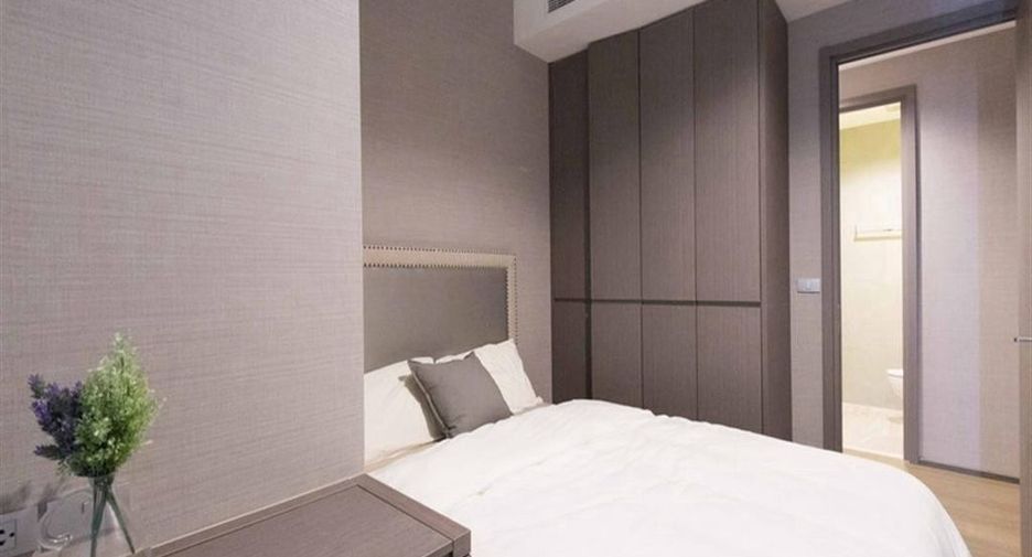 For rent 2 bedrooms condo in Sathon, Bangkok