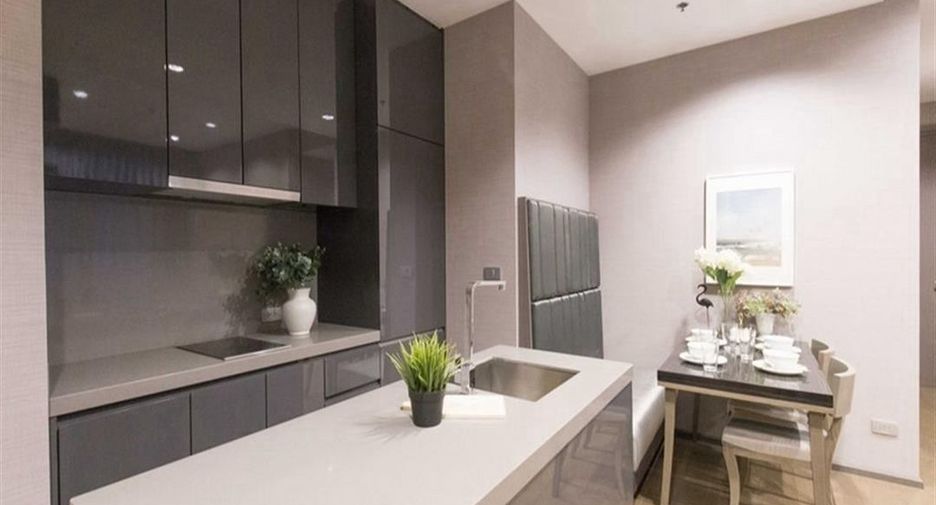 For rent 2 bedrooms condo in Sathon, Bangkok