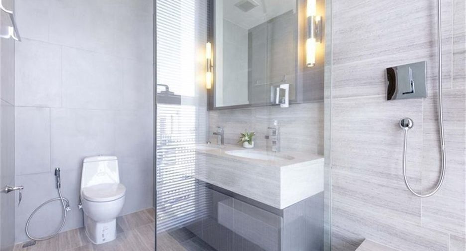 For rent 2 bedrooms condo in Sathon, Bangkok