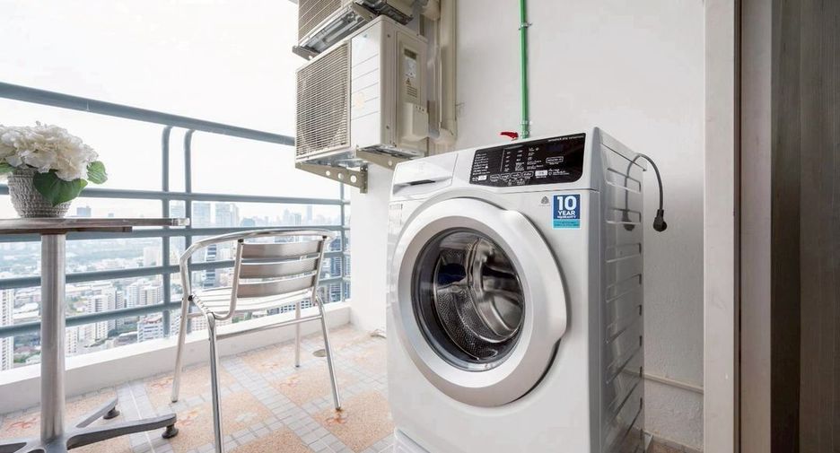 For rent and for sale 1 bed condo in Khlong Toei, Bangkok