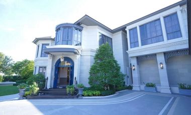 For sale 5 bedrooms house in Bang Kapi, Bangkok