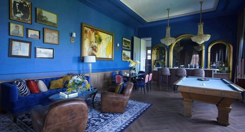 For sale 5 bedrooms house in Bang Kapi, Bangkok