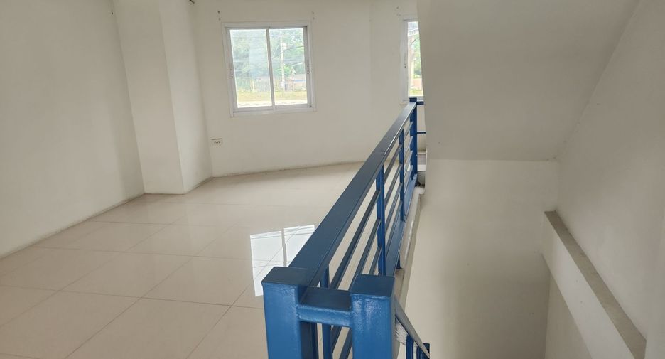 Casa adosada en venta de 10 habitaciones en Pak Chong, Nakhon Ratchasima