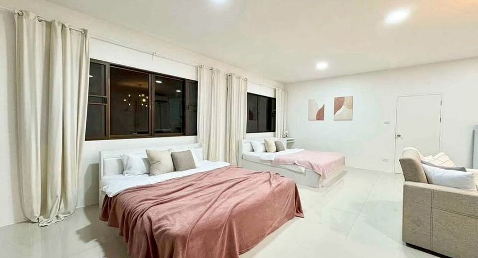 Haus zur Miete mit 5 Zimmer in Chatuchak, Bangkok