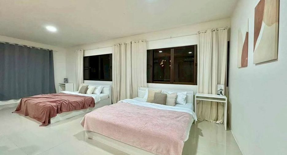 Haus zur Miete mit 5 Zimmer in Chatuchak, Bangkok