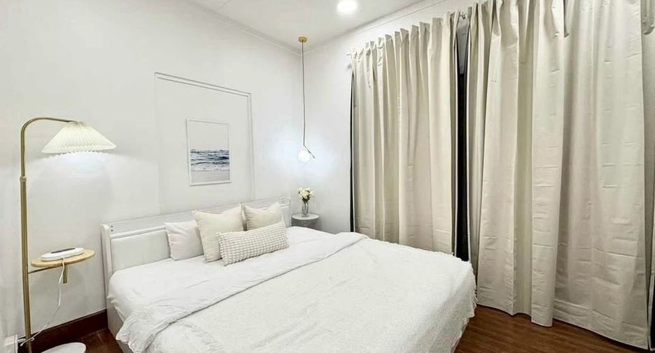 Haus zur Miete mit 5 Zimmer in Chatuchak, Bangkok