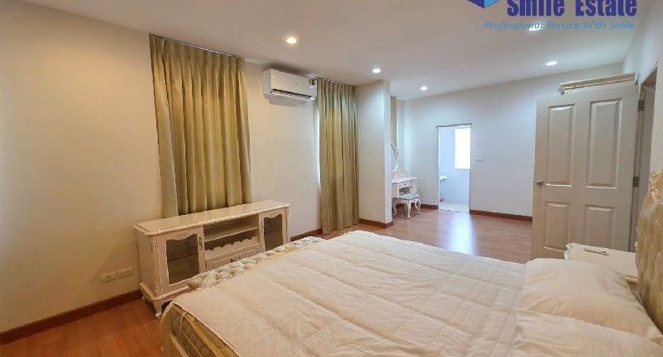 For rent 3 bedrooms house in Prawet, Bangkok
