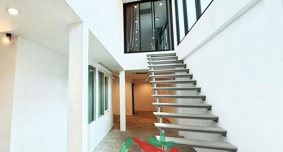 Haus zum Kauf mit 3 Zimmer in Sai Mai, Bangkok