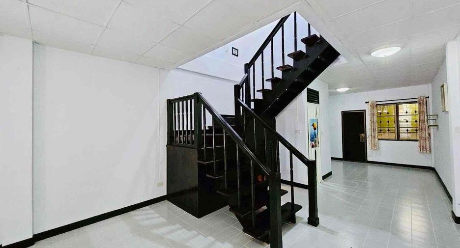 À vendre 2 chambres maison de ville à San Sai, Chiang Mai