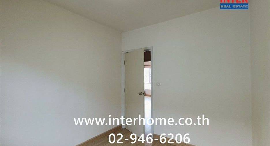 For rent and for sale 3 bedrooms townhouse in Khlong Sam Wa, Bangkok