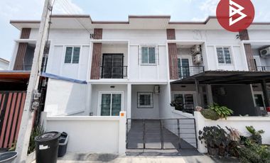 Casa adosada en venta de 3 habitaciones en Mueang Nakhon Pathom, Nakhon Pathom