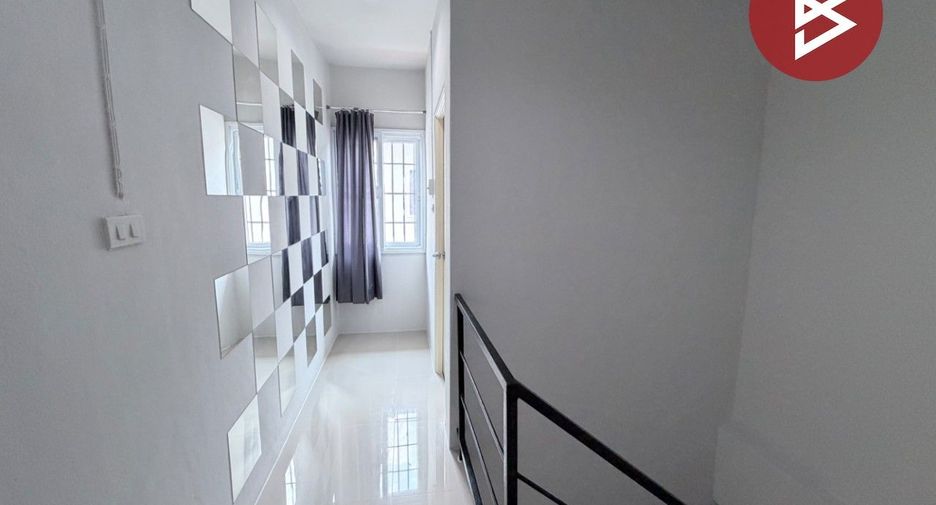 For sale 3 bedrooms townhouse in Mueang Nakhon Pathom, Nakhon Pathom