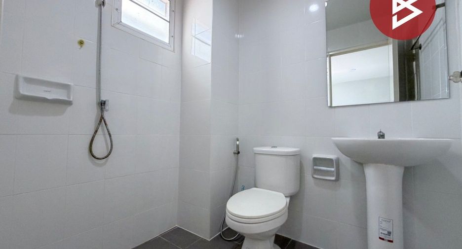 For sale 3 bedrooms townhouse in Mueang Nakhon Pathom, Nakhon Pathom