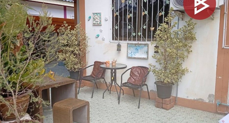 For sale 3 bedrooms house in Sam Phran, Nakhon Pathom