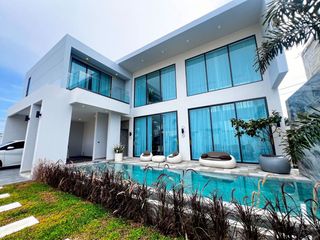 For sale 3 bedrooms villa in Bang Saray, Pattaya