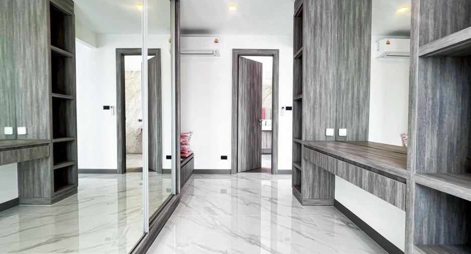 For sale 3 bedrooms villa in Sattahip, Chonburi