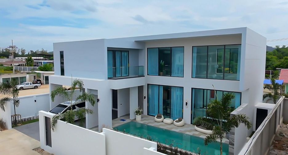 For sale 3 bedrooms villa in Sattahip, Chonburi