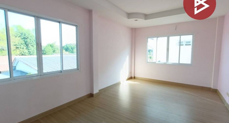 For sale 4 bedrooms house in Mueang Rayong, Rayong
