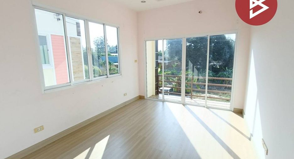For sale 4 bedrooms house in Mueang Rayong, Rayong