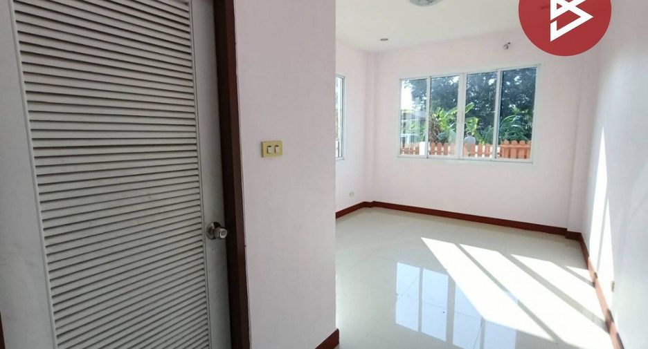 For sale 4 bedrooms house in Mueang Rayong, Rayong