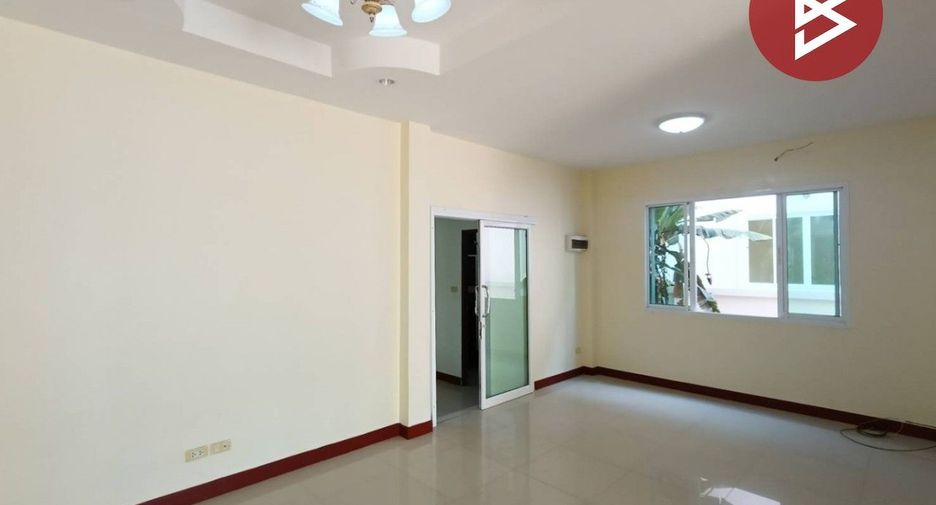 For sale 4 bedrooms house in Mueang Rayong, Rayong