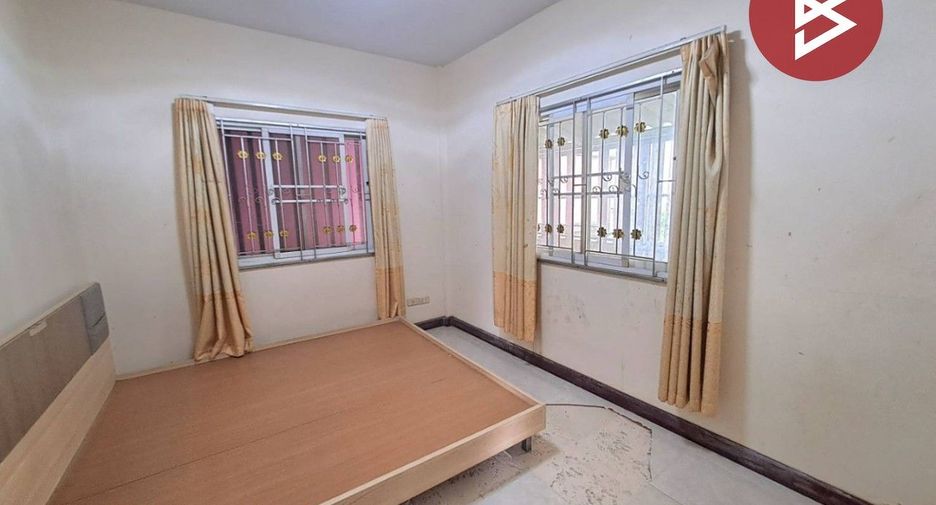 For sale 3 bedrooms house in Ban Bueng, Chonburi