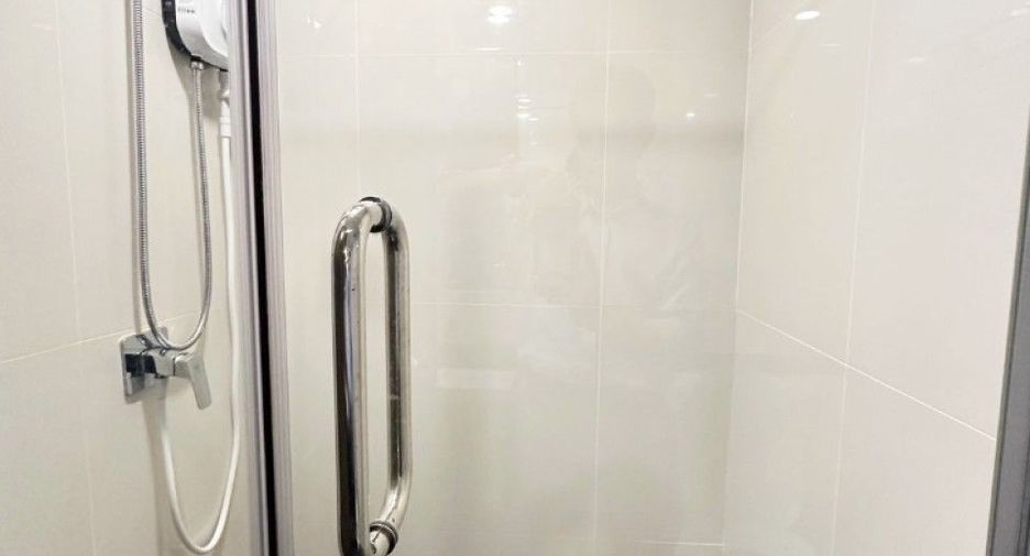 For sale 1 bed condo in Bang Na, Bangkok