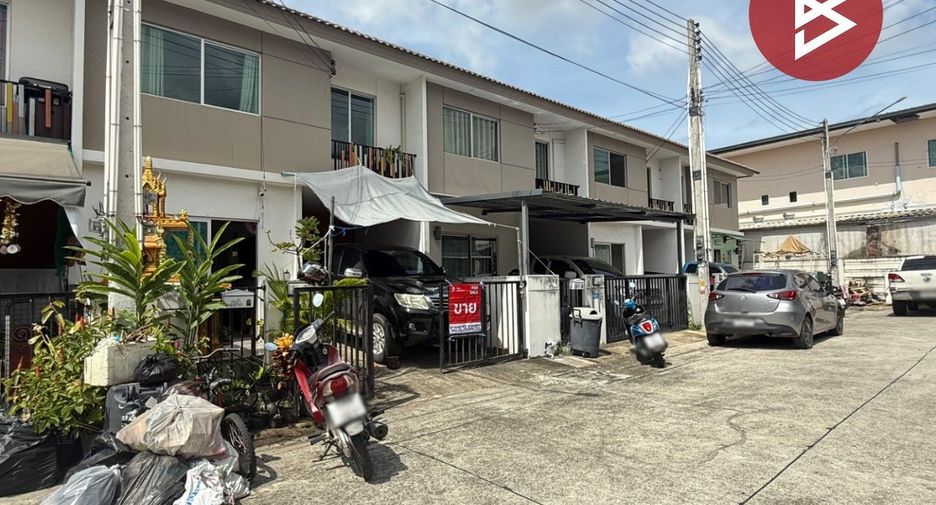 For sale 3 bedrooms townhouse in Si Racha, Chonburi