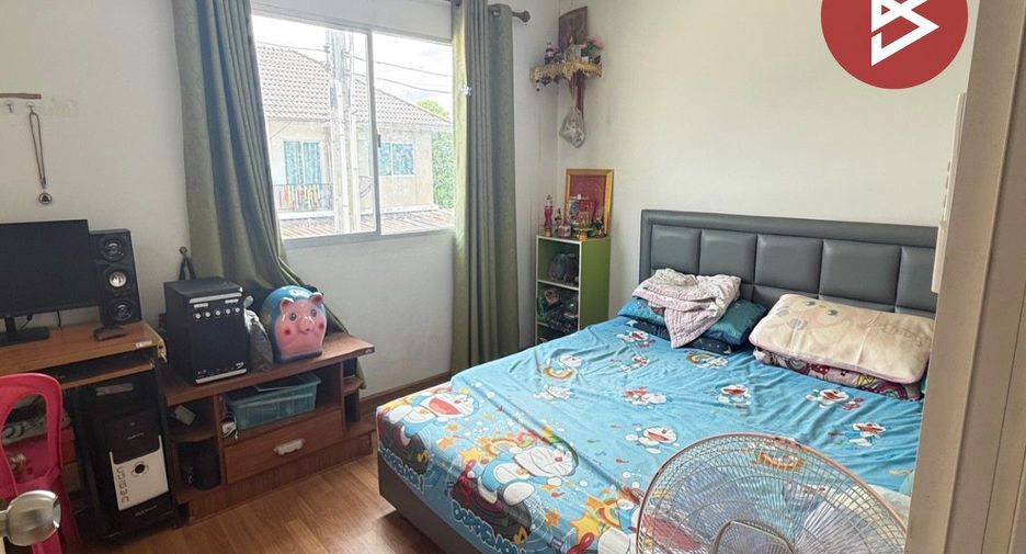 For sale 3 bedrooms townhouse in Si Racha, Chonburi