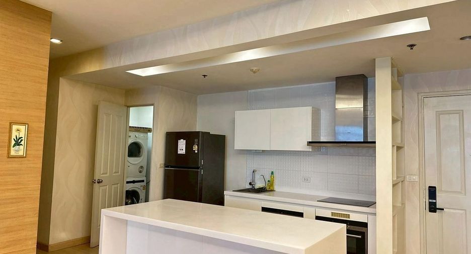 For rent 2 bedrooms condo in Sathon, Bangkok