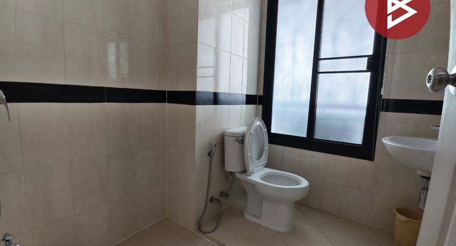 For sale 3 bedrooms townhouse in Prawet, Bangkok